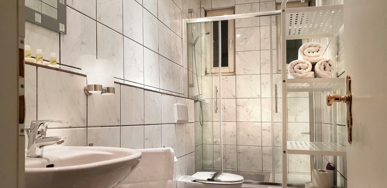 Hotel Buergerhof Cologne Luaran gambar